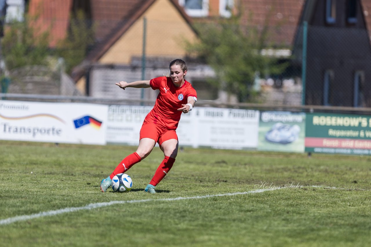 Bild 225 - F TSV Zarpen - Holstein Kiel II : Ergebnis: 2:6